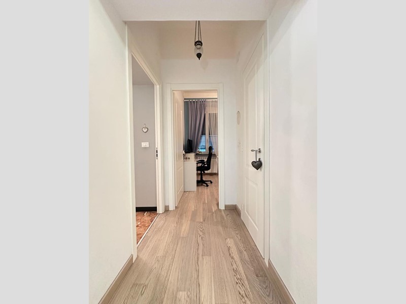 Appartamento in Vendita a Genova, 280'000€, 173 m²