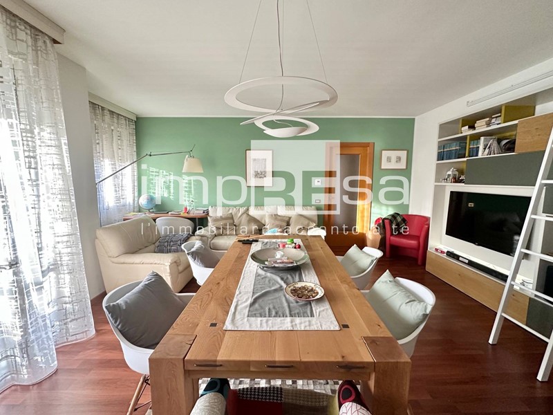 Appartamento in Vendita a Villorba, zona Villorba, 215'000€, 120 m², arredato