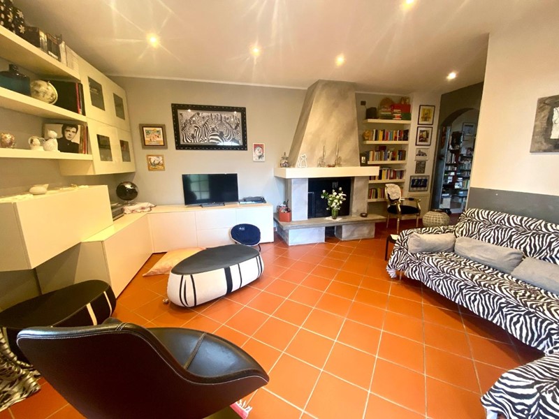 Casa Indipendente in Vendita a Castelfiorentino, 330'000€, 130 m², arredato, con Box