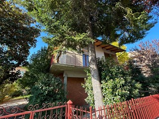 Villa bifamiliare in Vendita a Rapolano Terme, 350'000€, 280 m², arredato, con Box