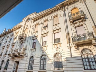 Appartamento in Vendita a Carrara, 375'000€, 238 m², arredato