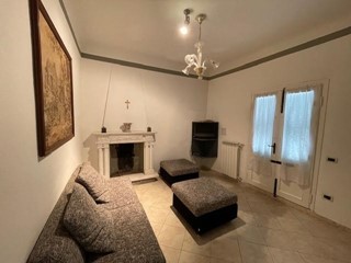 Casa Indipendente in Vendita a Vecchiano, zona Avane, 120'000€, 112 m²