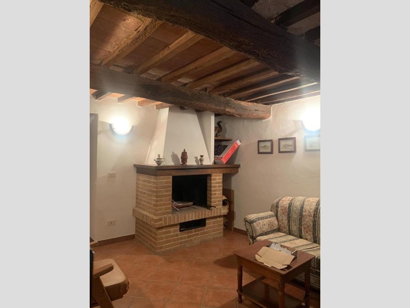 Appartamento in Vendita a Semproniano, 85'000€, 85 m², arredato