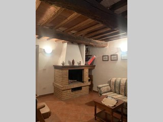 Appartamento in Vendita a Semproniano, 85'000€, 85 m², arredato