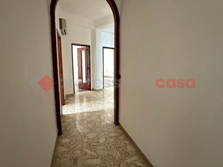 Appartamento in Vendita a Taranto, 97'000€, 145 m²