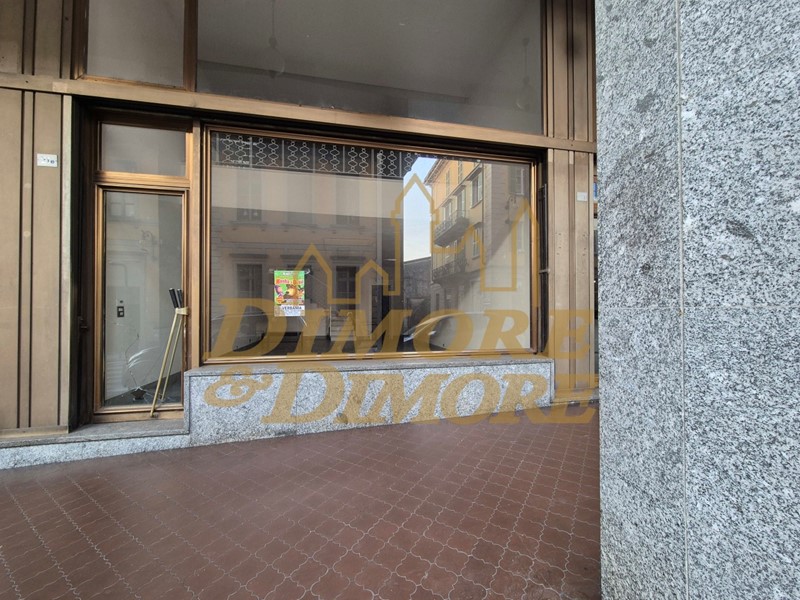 Immobile commerciale in Vendita a Verbania, 96'000€, 100 m²
