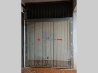 Box in Vendita a Pomezia, zona Campo Ascolano, 30'000€, 53 m²