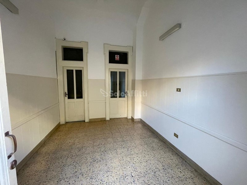 Ufficio in Affitto a Reggio Calabria, zona Centro, 500€, 50 m²