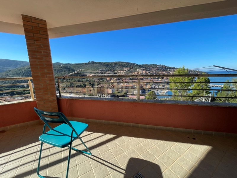 Trilocale in Vendita a Monte Argentario, zona Porto Santo Stefano, 290'000€, 45 m², arredato, con Box