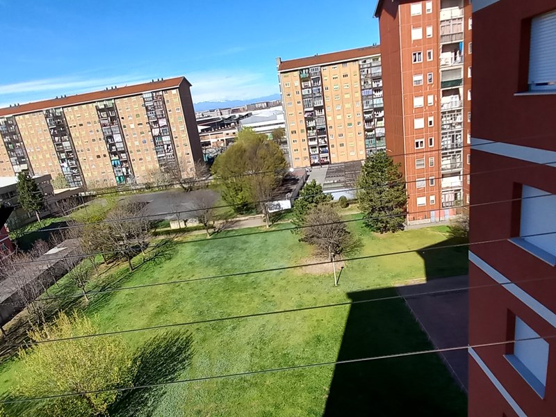 Appartamento in Vendita a Torino, zona TORINO, 159'000€, con Box