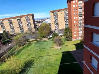 Appartamento in Vendita a Torino, zona TORINO, 159'000€, con Box