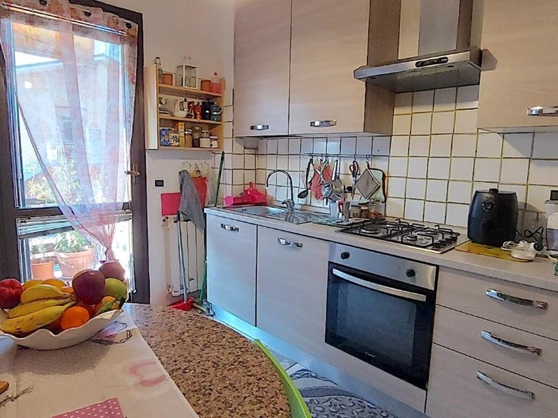 Appartamento in Vendita a Fosdinovo, zona Caniparola, 225'000€, 100 m²