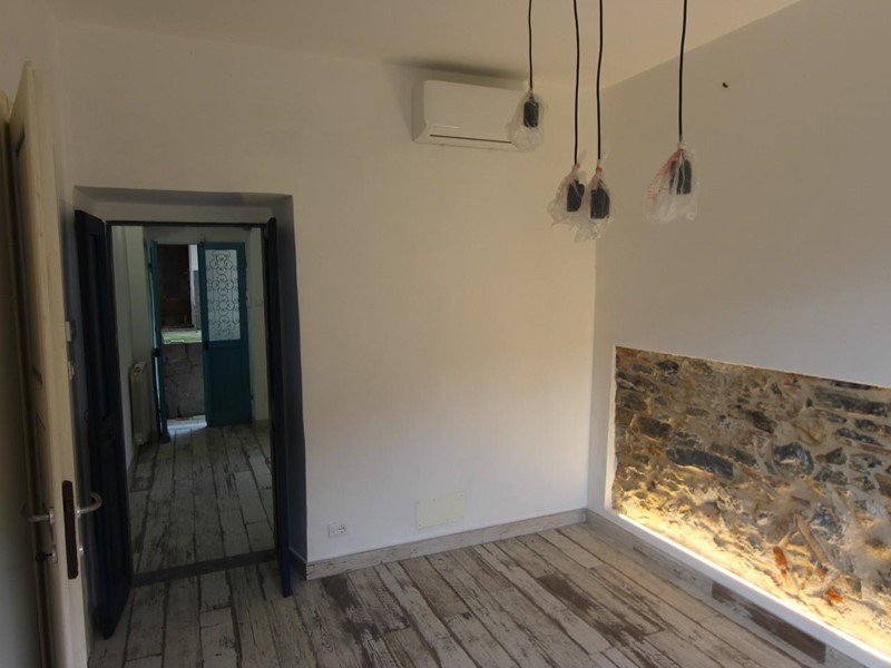 Trilocale in Vendita a Portovenere, zona Le Grazie, 190'000€, 52 m²