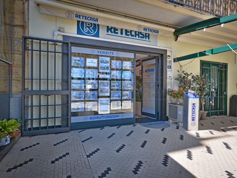 Attività commerciale in Vendita a Loano, 70 m²