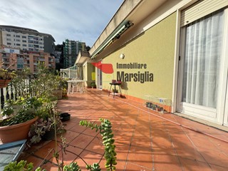 Quadrilocale in Vendita a Sanremo, 395'000€, 123 m², con Box