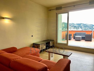 Appartamento in Vendita a Bordighera, 420'000€, 110 m²