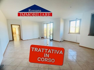 Appartamento in Vendita a Monte Roberto, 124'000€, 120 m²
