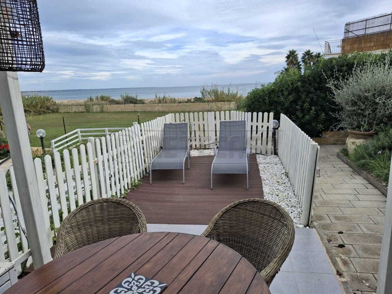 Villa in Vendita a Noto, 220'000€, 75 m², arredato