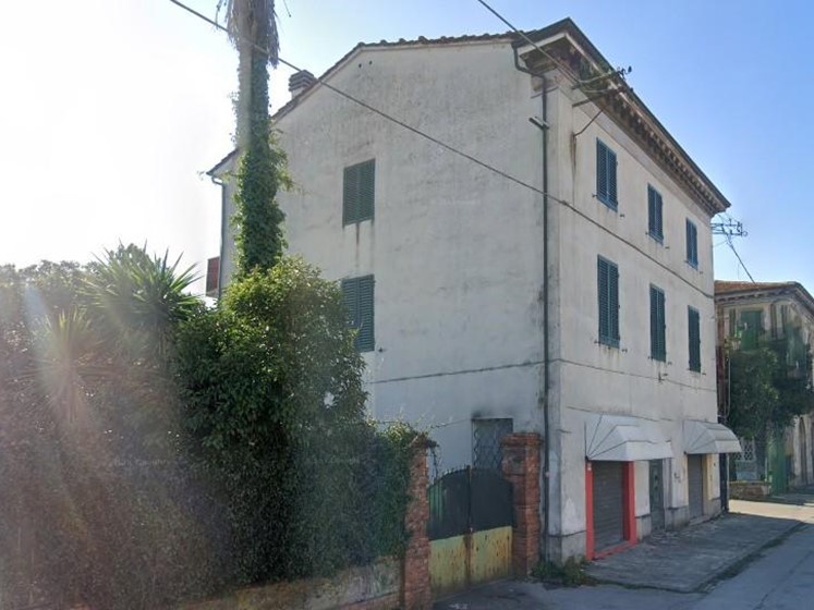 Appartamento in Vendita a Capannori, zona Lunata, 290'000€, 118 m², con Box