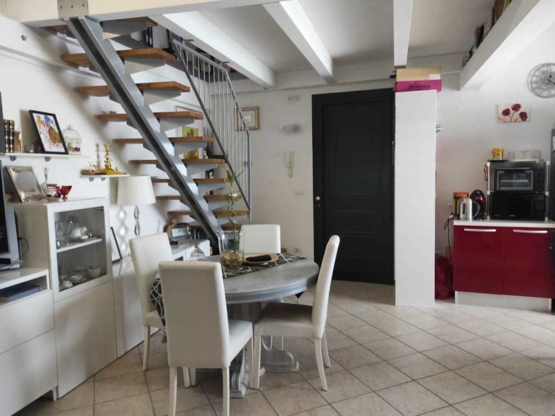 Trilocale in Vendita a Montescudo Monte Colombo, zona Trarivi, 185'000€, 75 m²