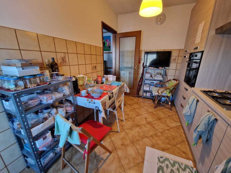 Trilocale in Vendita a Sesto ed Uniti, 69'900&euro;, 75 m², arredato, con Box