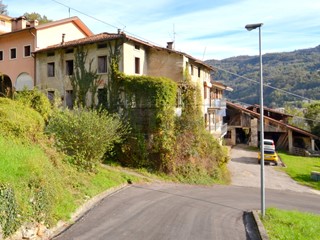 Casa Indipendente in Vendita a Valdagno, 59'000€, 358 m²