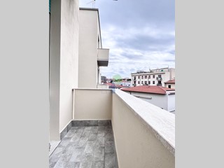 Appartamento in Vendita a Livorno, zona Marradi, 225'000€, 120 m²