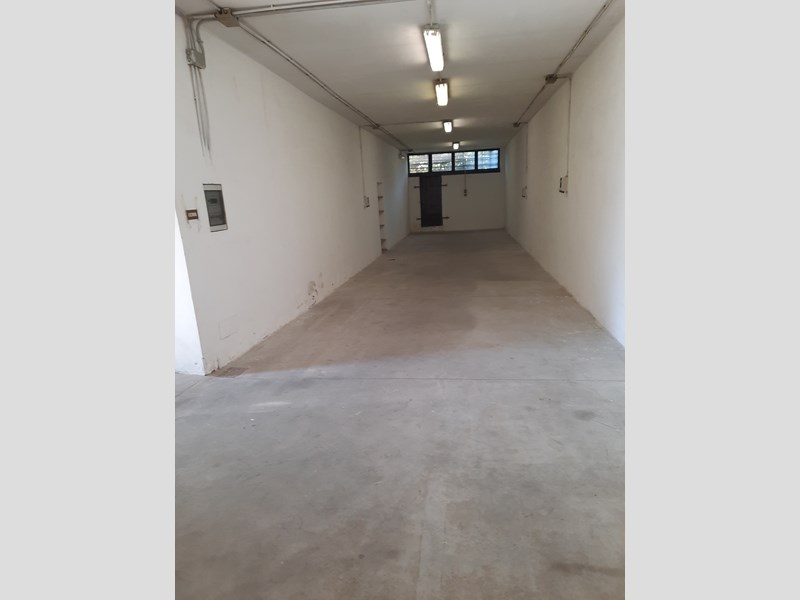 Immobile commerciale in Affitto a Roma, zona La Rustica, 800&euro;, 100 m²