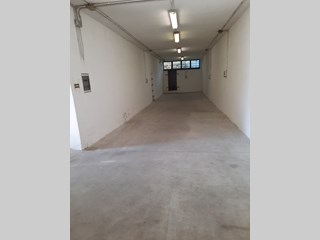Immobile commerciale in Affitto a Roma, zona La Rustica, 800&euro;, 100 m²