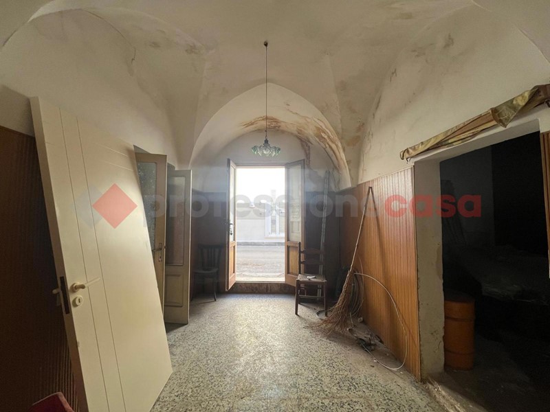 Casa Indipendente in Vendita a Manduria, 65'000€, 100 m²