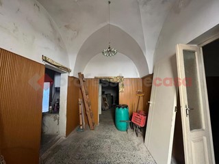 Casa Indipendente in Vendita a Manduria, 65'000€, 100 m²