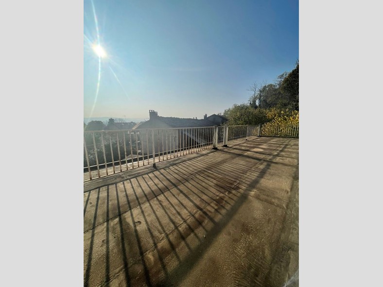 Casale in Vendita a Caselette, 119'000€, 200 m²