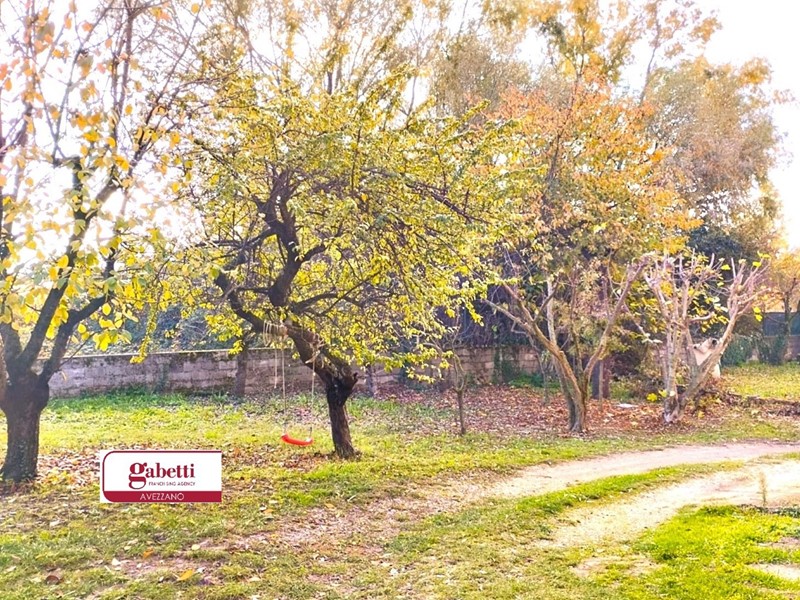 Quadrilocale in Vendita a Avezzano, 99'000€, 110 m², arredato