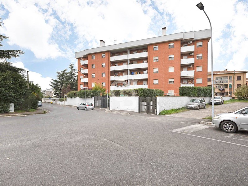 Quadrilocale in Vendita a Viterbo, zona Semicentro, 168'000€, 95 m²