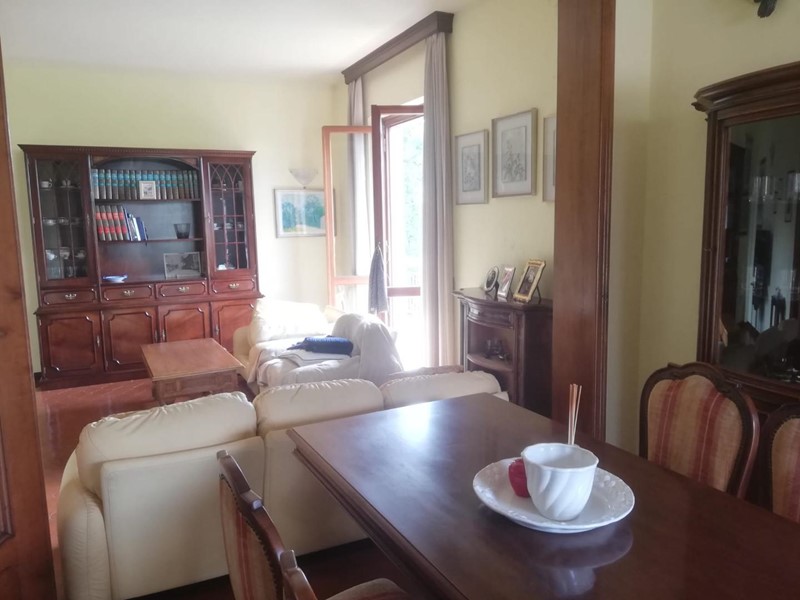 Appartamento in Vendita a Massa, zona Turano, 260'000€, 120 m², arredato