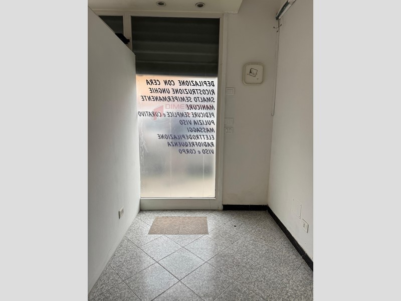 Immobile commerciale in Vendita a Roma, 39'000€, 30 m²