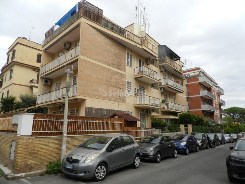 Bilocale in Affitto a Roma, zona Pineta Sacchetti-Torrevecchia-Ottavia, 880&euro;, 65 m²