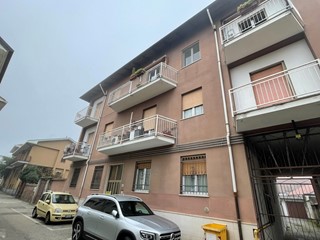 Quadrilocale in Vendita a Robbio, 55'000€, 120 m²