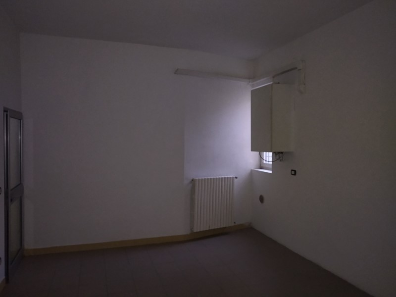 Immobile commerciale in Affitto a Casalmaggiore, 400€, 50 m²