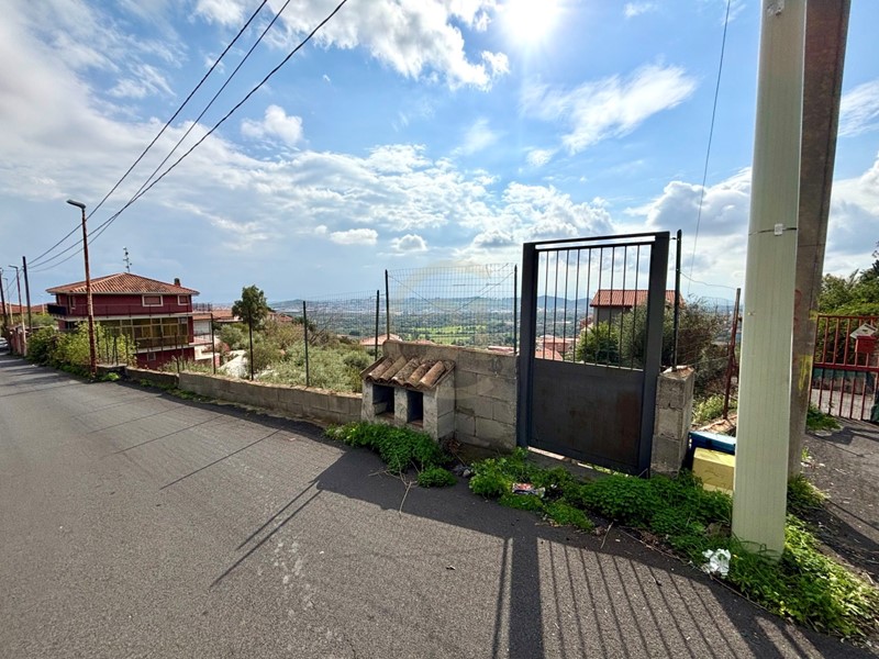 Terreno agricolo in Vendita a Misterbianco, zona Madonna degli Ammalati, 30'000€, 710 m²