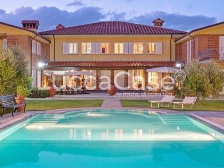 Villa in Vendita a Montecarlo, zona San Giuseppe, 3'950'000€, 1100 m²