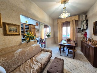 Quadrilocale in Vendita a Fucecchio, 140'000€, 120 m²