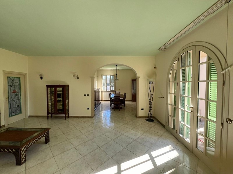 Appartamento in Affitto a Casciana Terme Lari, 950€, 140 m², arredato