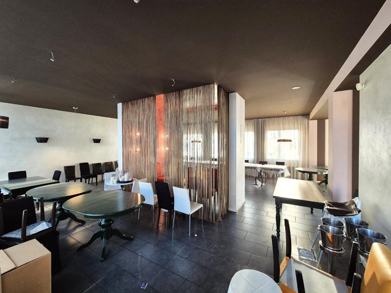 Immobile commerciale in Affitto a Fucecchio, 1'500&euro;, 175 m²