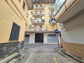 Trilocale in Vendita a Caivano, 85'000€, 80 m²