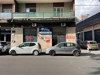 Negozio in Vendita a Catania, 115'000€, 60 m², arredato