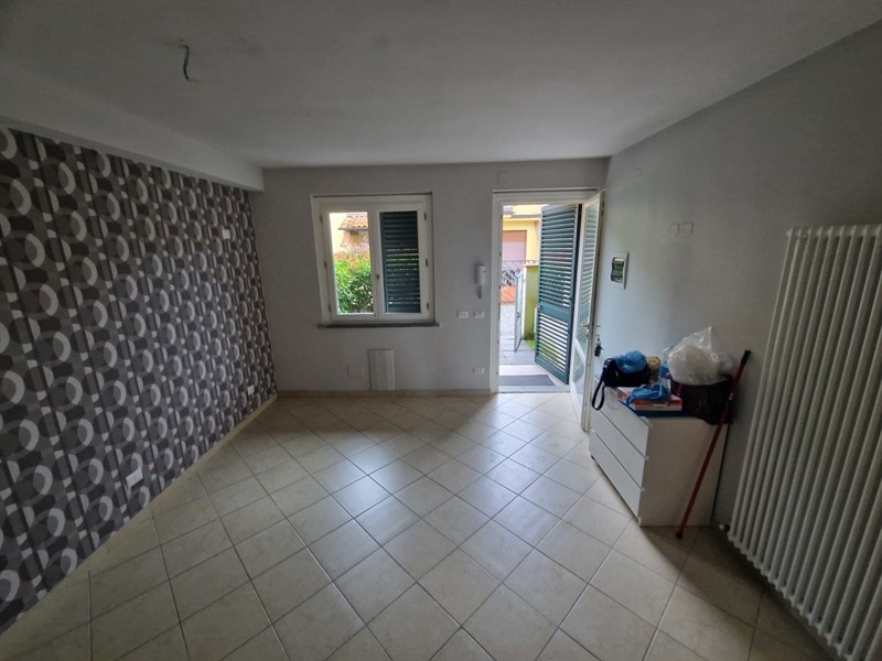 Casa Semi Indipendente in Vendita a Lucca, zona Sant'Alessio, 300'000€, 105 m²