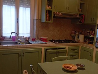 Casa Semi Indipendente in Vendita a Massarosa, zona Bozzano, 160'000€, 150 m²