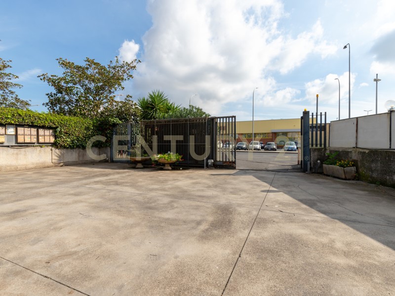 Appartamento in Vendita a Tremestieri Etneo, 239'000€, 190 m², con Box