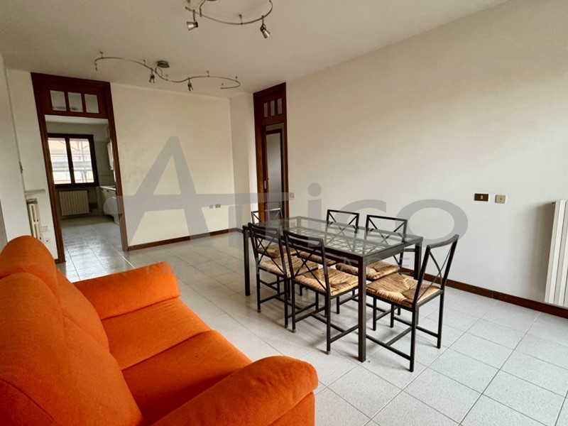 Appartamento in Vendita a Rovigo, zona Granzette, 125'000&euro;, 100 m², con Box